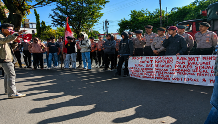 Dugaan Tambang Ilegal hingga Penyelundupan LPG Disorot, Mahasiswa Kepung Polda Sulsel
