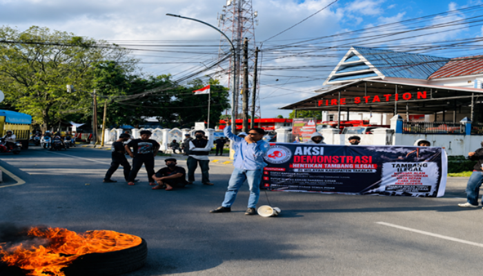 Aktivis Geruduk Polres Takalar, Soroti Dugaan Pembiaran Tambang Tanpa Izin