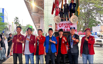 Cipayung Plus Kepung DPRD Sulsel, Rupiah Terpuruk Pemerintah Didesak Bertanggung Jawab
