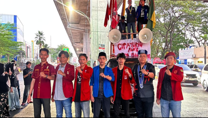 Cipayung Plus Kepung DPRD Sulsel, Rupiah Terpuruk Pemerintah Didesak Bertanggung Jawab