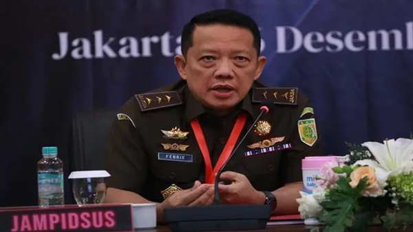 Isu Pengunduran Diri Jampidsus Febrie Berembus di Tengah Kasus Korupsi Batubara