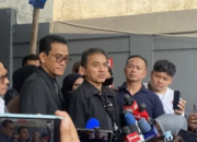 Roy Suryo Menang di Praperadilan, Langkah Polda Metro Jaya Dipatahkan