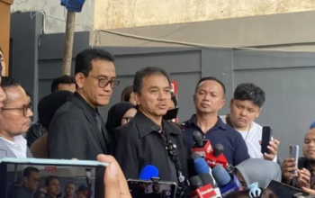 Roy Suryo Menang di Praperadilan, Langkah Polda Metro Jaya Dipatahkan