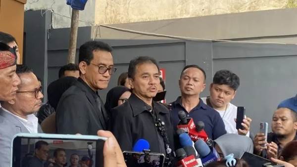 Roy Suryo Menang di Praperadilan, Langkah Polda Metro Jaya Dipatahkan