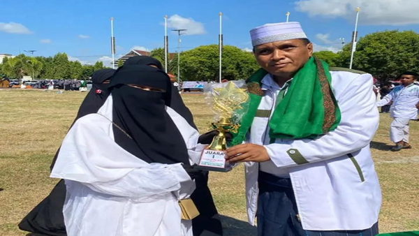 Nur Bintang Qurahmi Catat Prestasi Nasional di Bidang Kaligrafi Kontemporer
