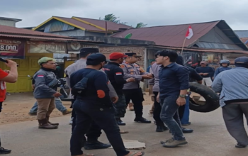 Massa Asing Masuk Aksi Nelayan Lelewawo, Dugaan Dibayar Rp300 Ribu Mencuat