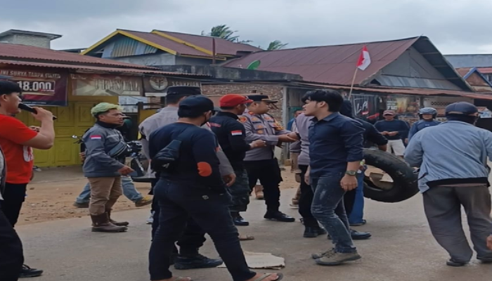 Massa Asing Masuk Aksi Nelayan Lelewawo, Dugaan Dibayar Rp300 Ribu Mencuat