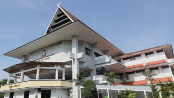 Duit Proyek Dipertanyakan, Penyedia Material Kamar Mandi DPRD Makassar Mengaku Belum Dibayar